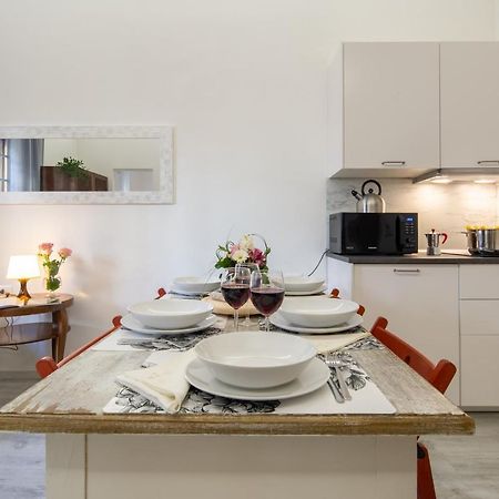 Central Station Apartment By Mmega Florenz Exterior foto